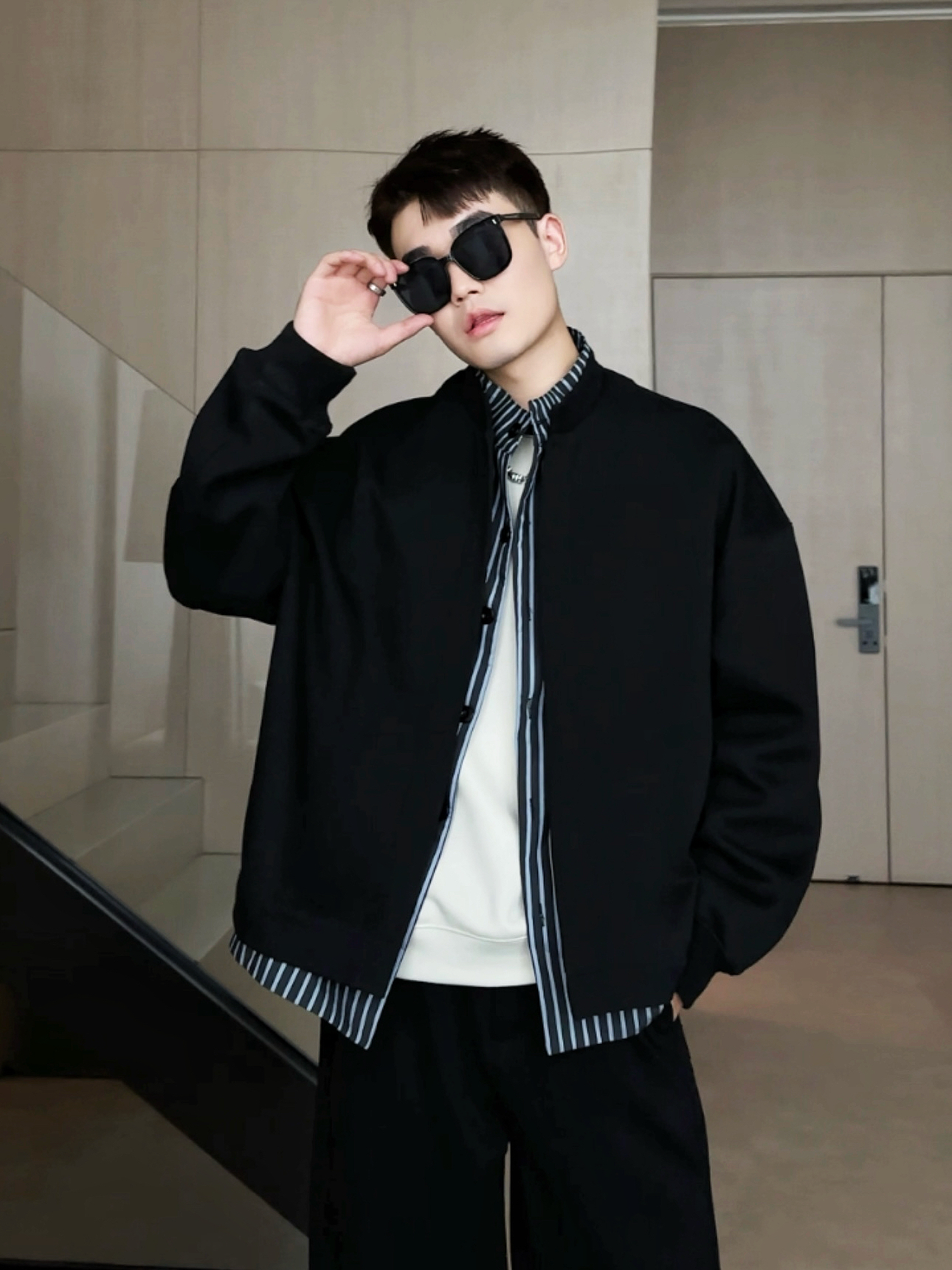 《糊涂潮》秋季新款百搭时尚宽松夹克翻领男女同款拼接假两件外套