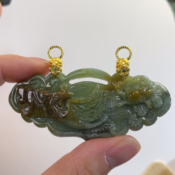 翡翠吊坠(赠链)未镶嵌代编织