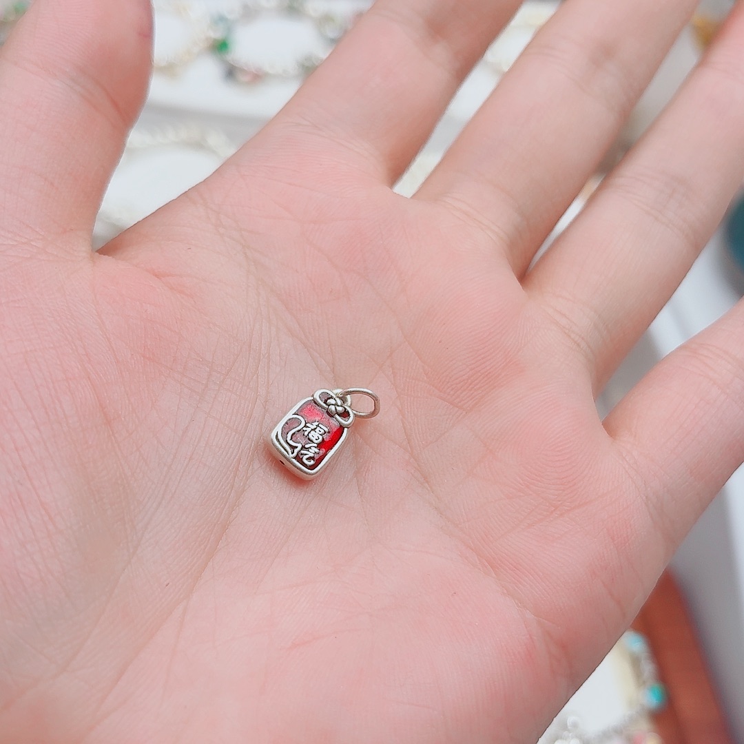 玻璃足银回复德纲和俊杰