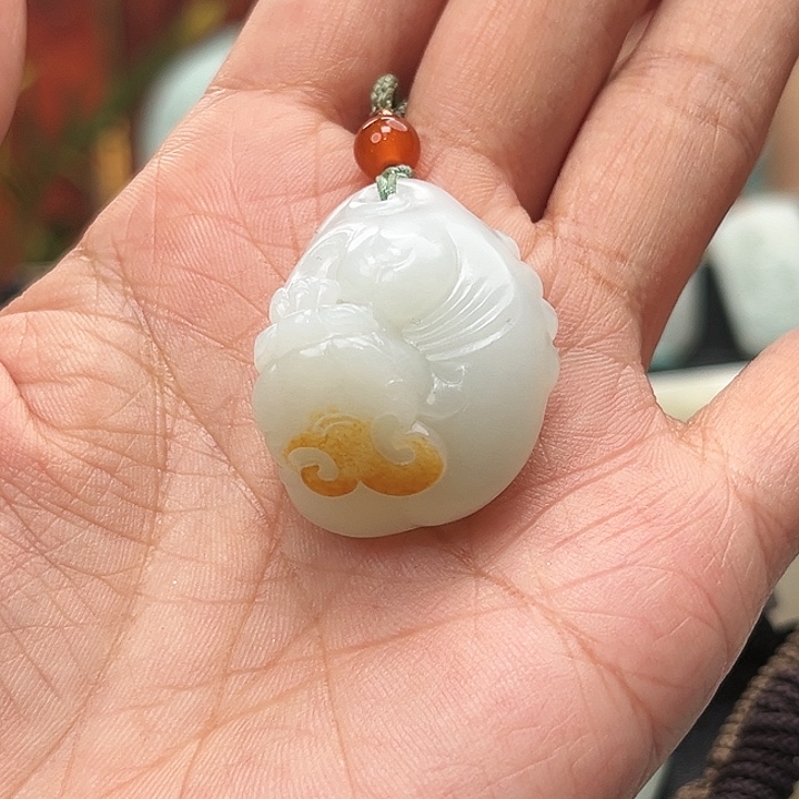 和田玉颈饰未镶嵌