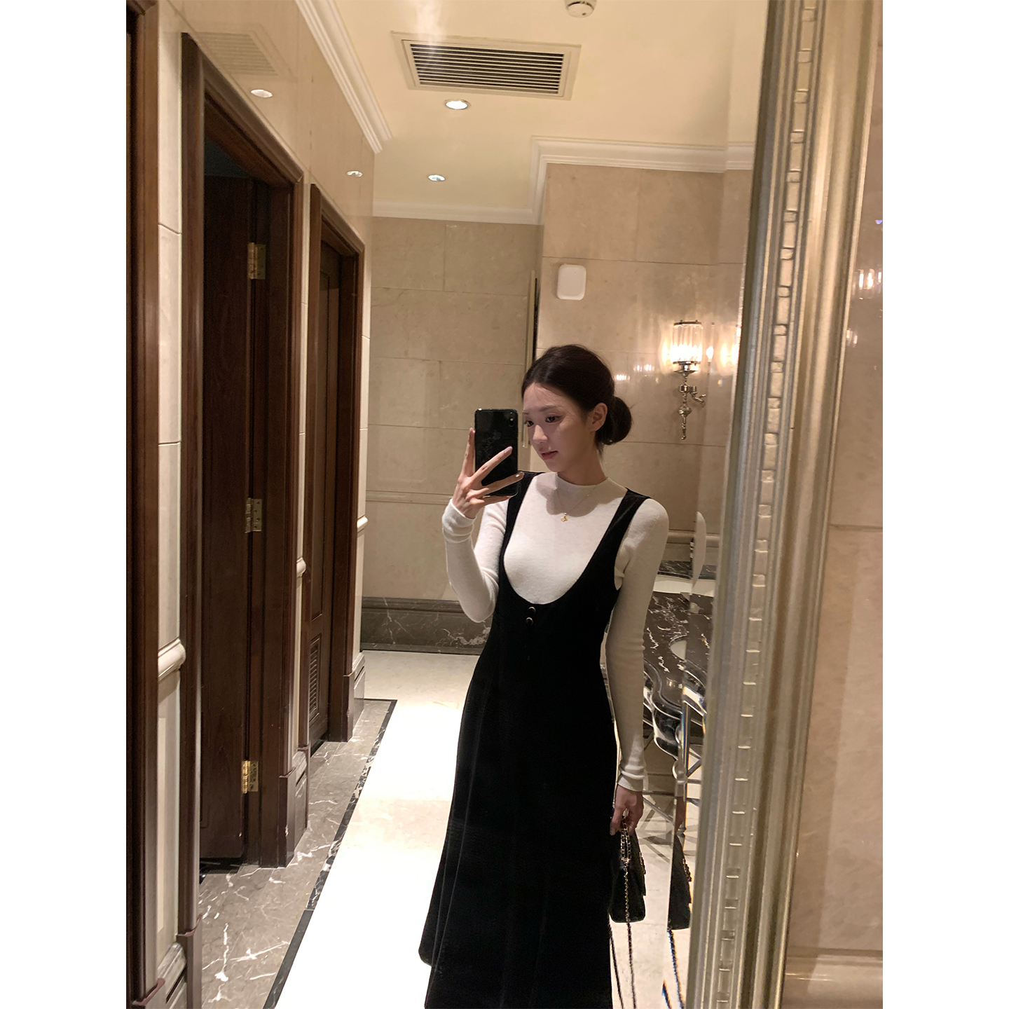 萌萌Ja 伯拉德舞曲~法式气质黑色U领连衣裙百搭显瘦丝绒背带长裙