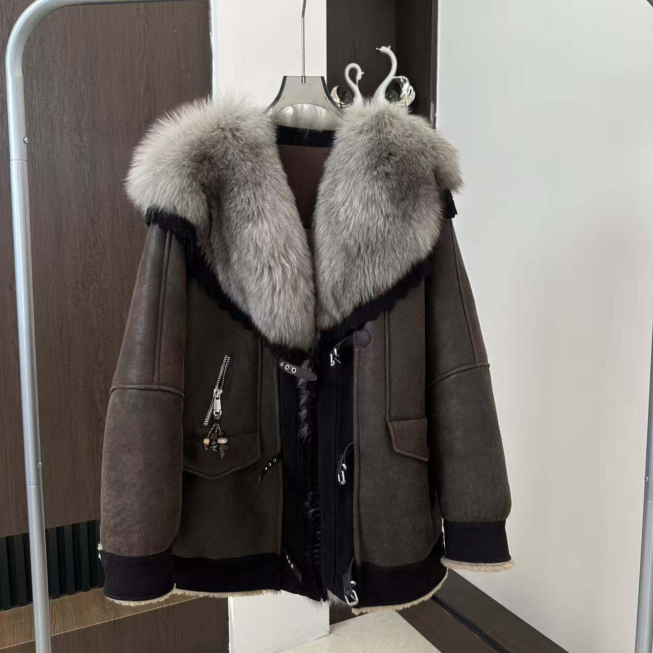 【元来推荐】2526复古麦昆油蜡配狐狸毛皮毛一体外套女
