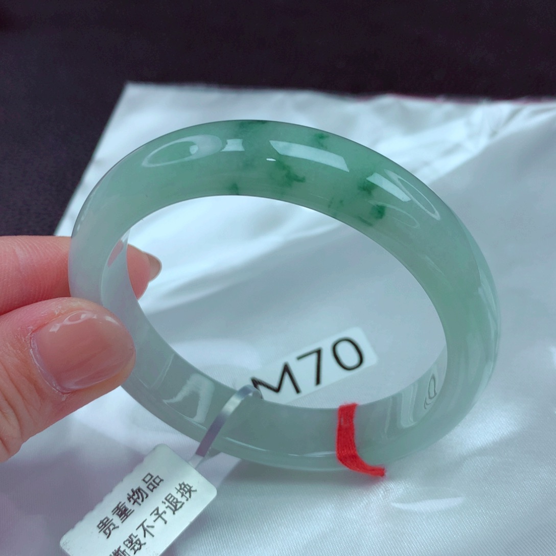 翡翠手镯未镶嵌手镯88