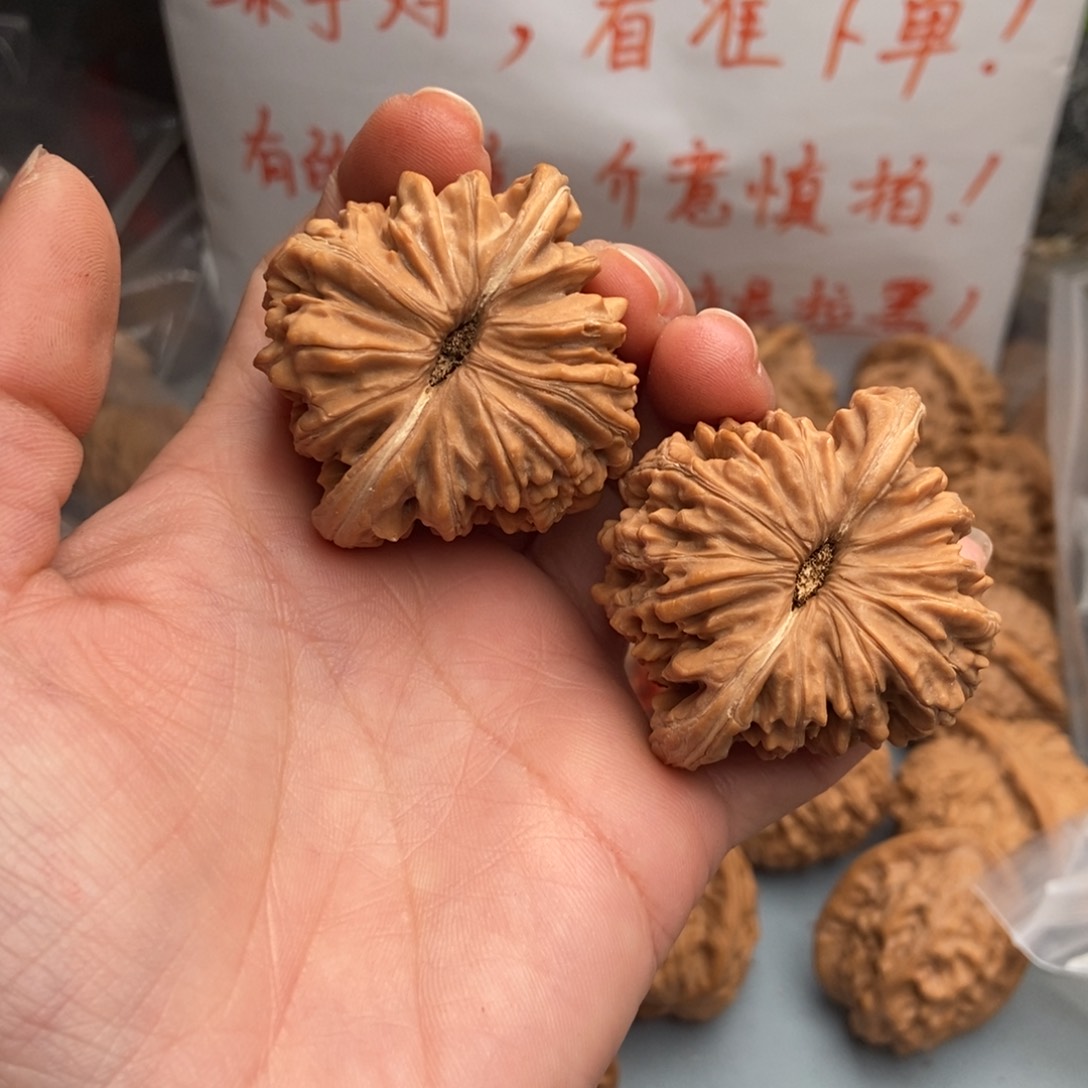 文玩核桃把件多**后四座楼43