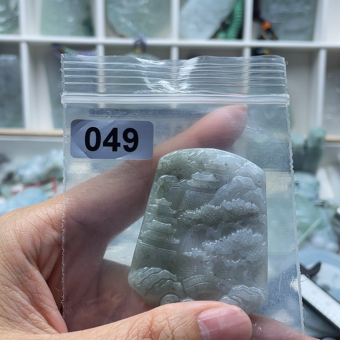 翡翠未镶嵌颈饰翡翠