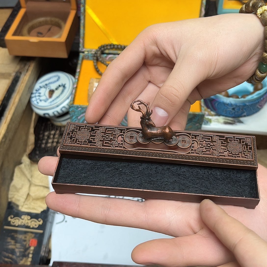 大叶紫檀（黑酸枝木类）