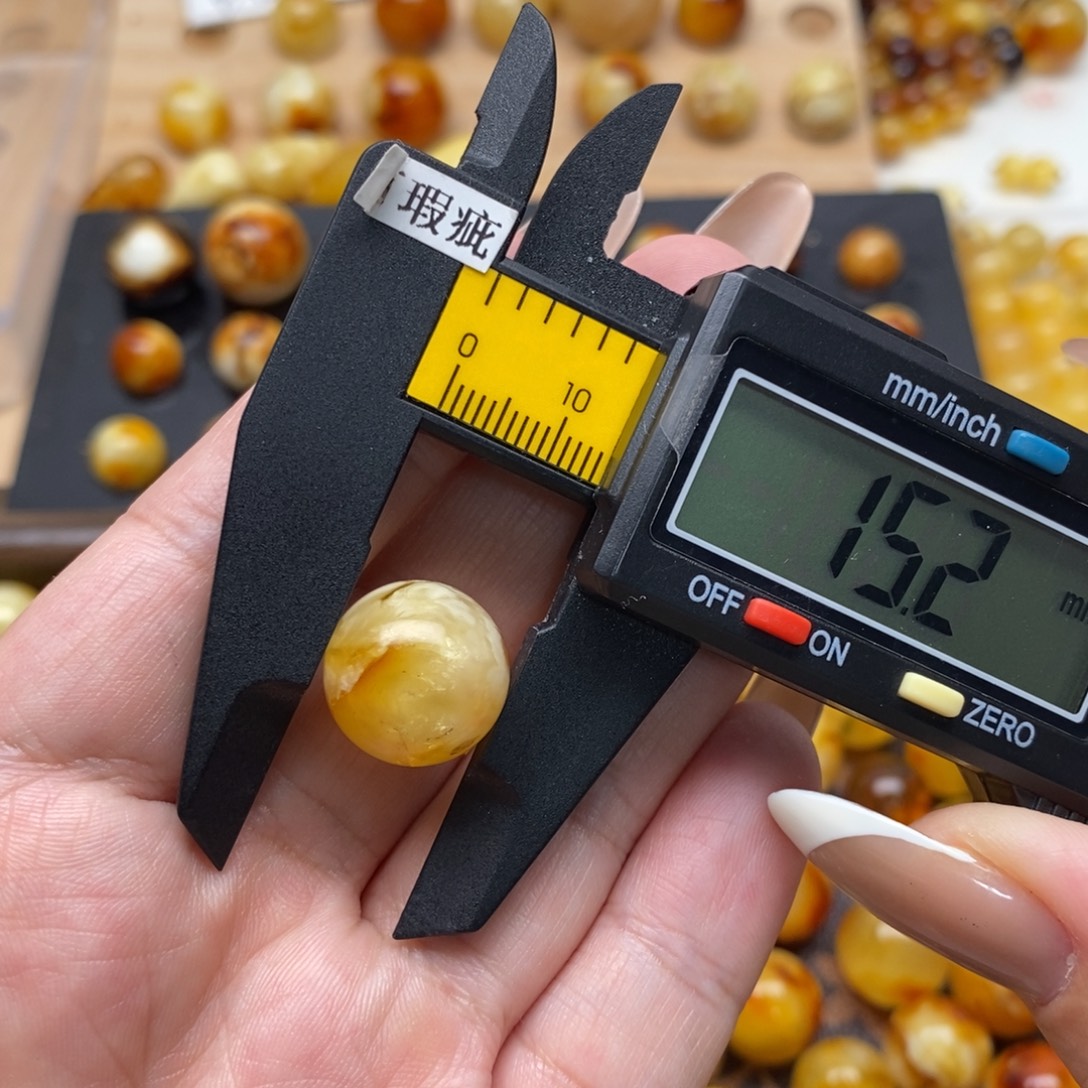 琥珀未镶嵌珠宝奇石蜜蜡1246