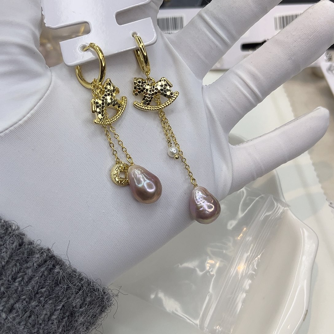 合金淡水珍珠耳饰