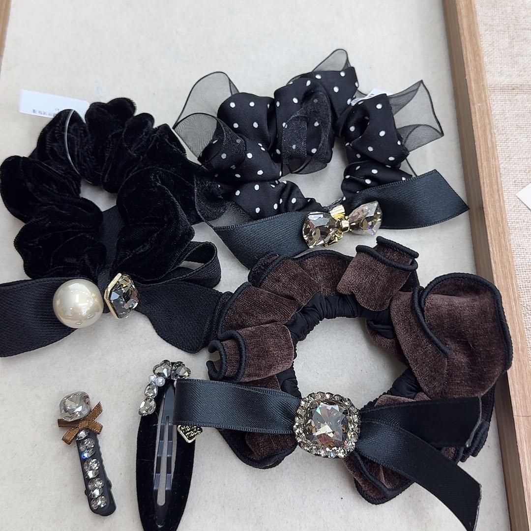 皮质铁合金夹子112