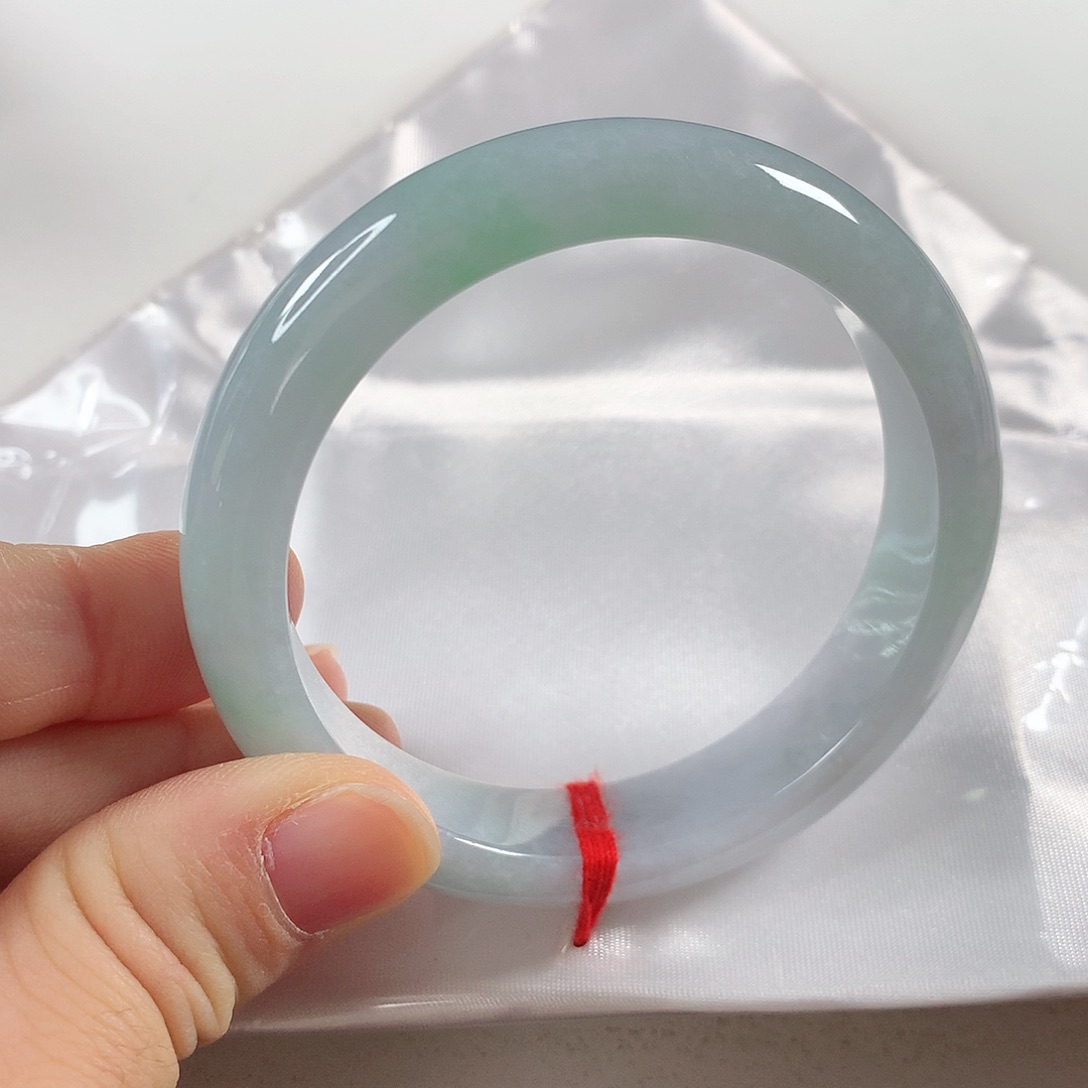 翡翠手镯未镶嵌⑨②