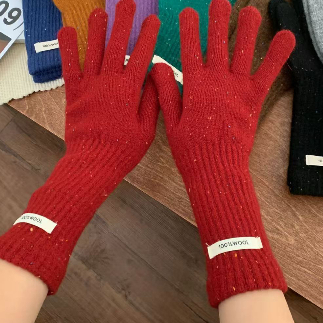 100%羊毛手套时尚秋冬学生保暖红色冬季可触屏纯色针织长款手套