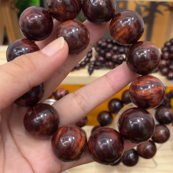 成套家具花梨木类海南黄花梨手串2.0