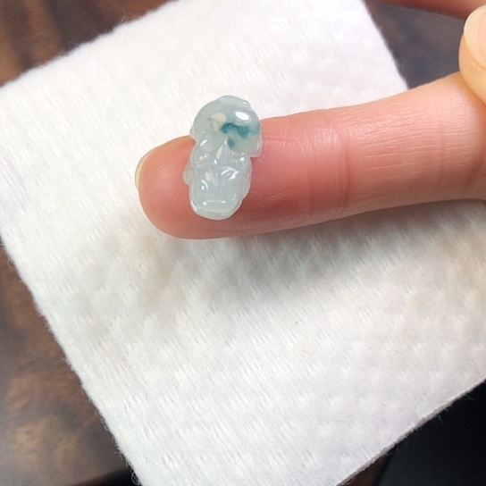 翡翠未镶嵌颈饰缅甸A货，每天下午1点半开播