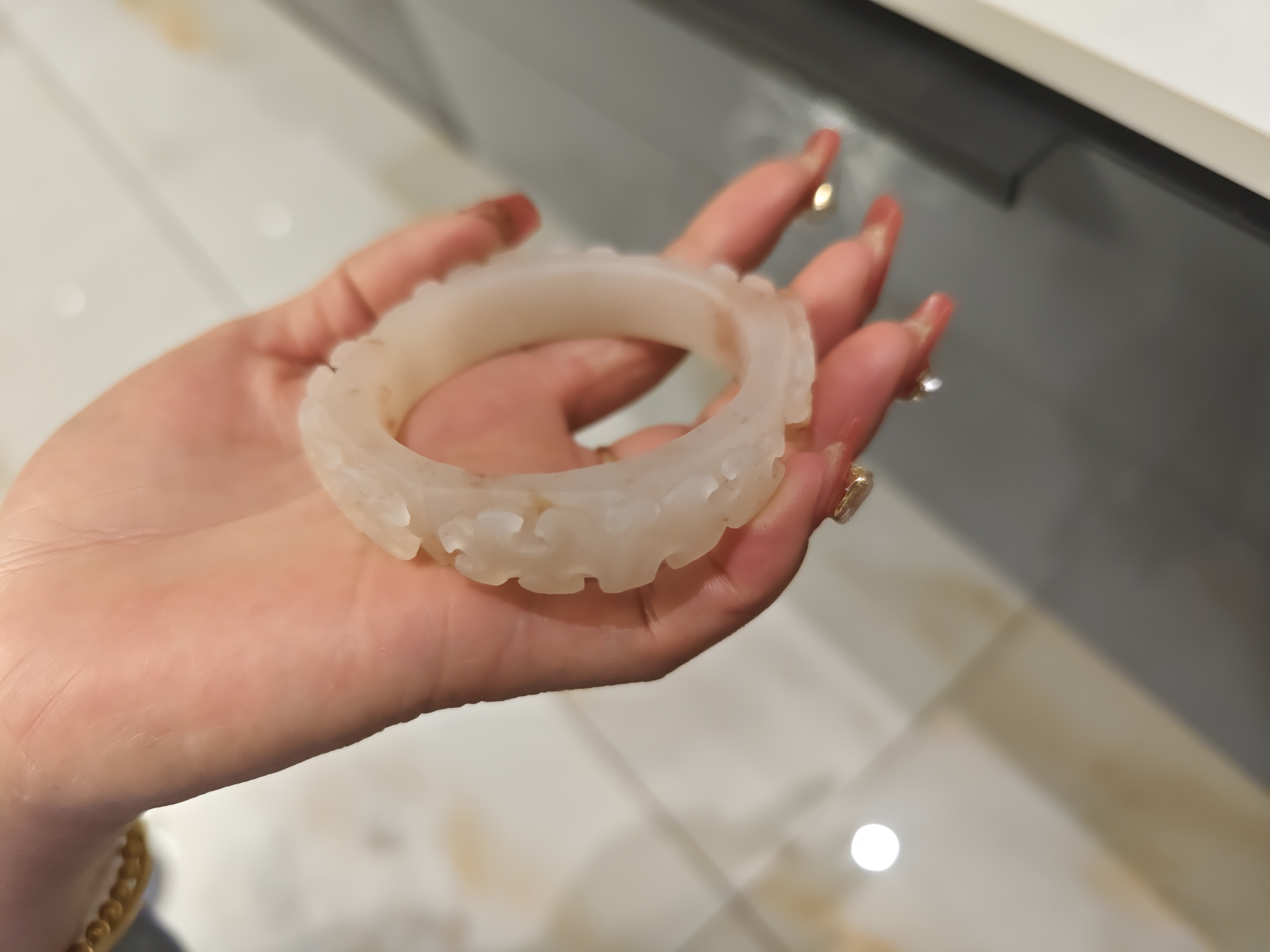 女士雕刻手镯清新