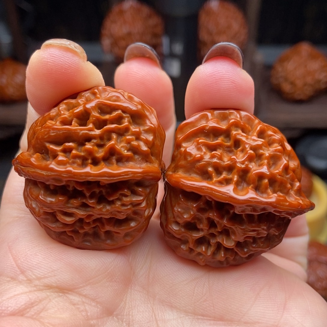 文玩核桃吊坠野生元宝36尺