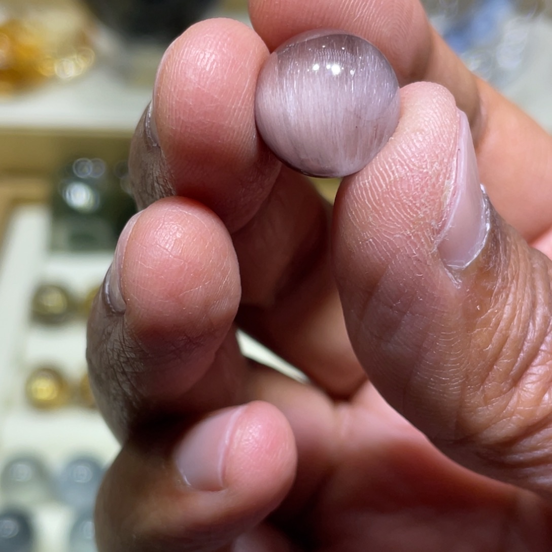 嗷***啦水晶未镶嵌珠宝半成品