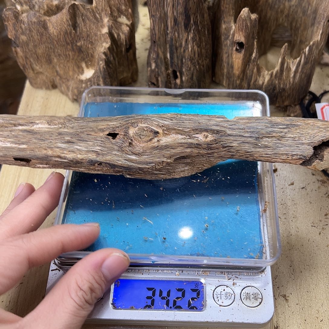 香料绿奇楠虫漏34克
