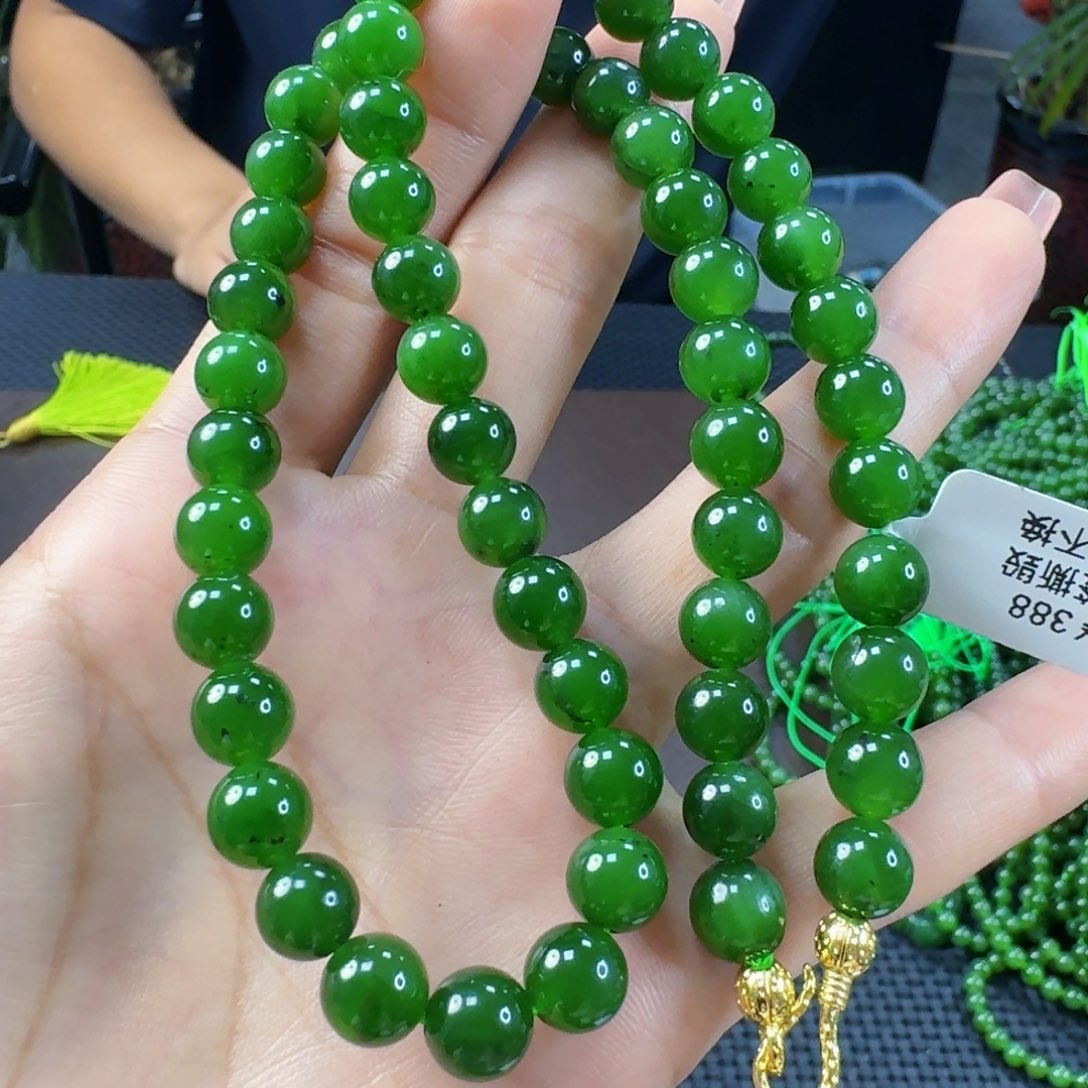 颈饰未镶嵌和田玉（碧玉）卡8