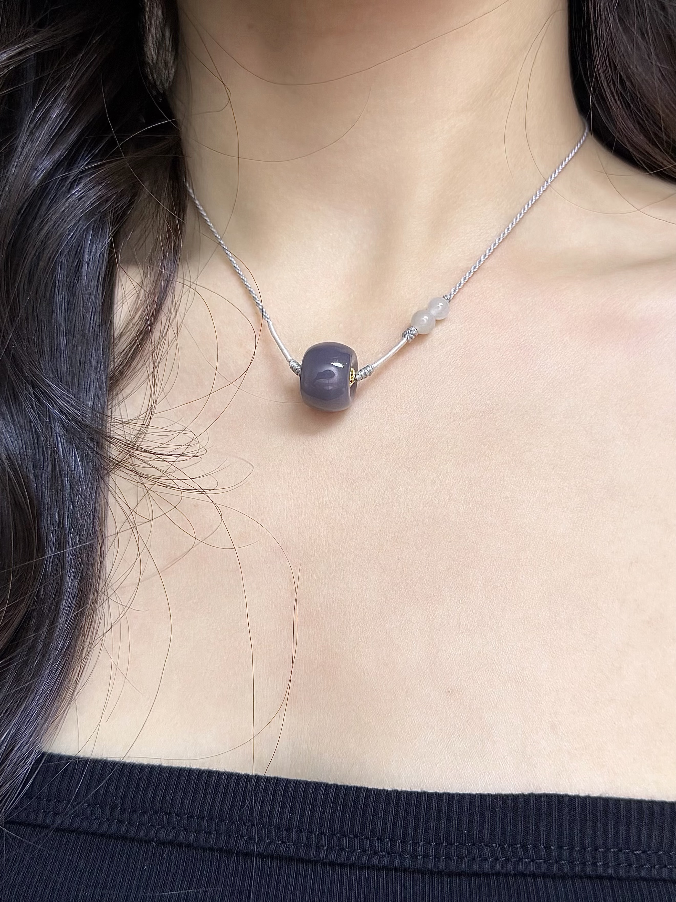 和田玉烟紫路路通锁骨链