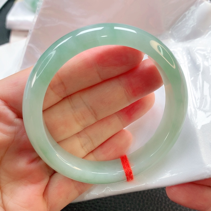 翡翠手镯未镶嵌57.8正