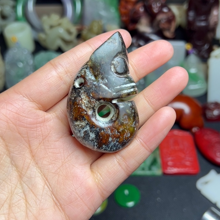 和田玉（糖玉）未镶嵌挂件