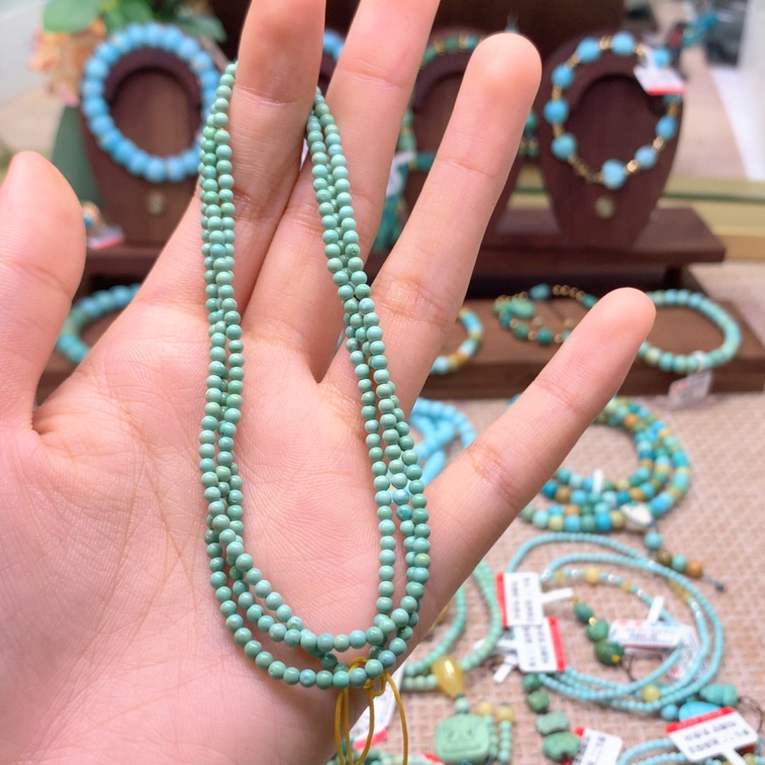 绿松石配饰未镶嵌