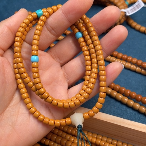 吊坠橄榄核人***…橄榄核