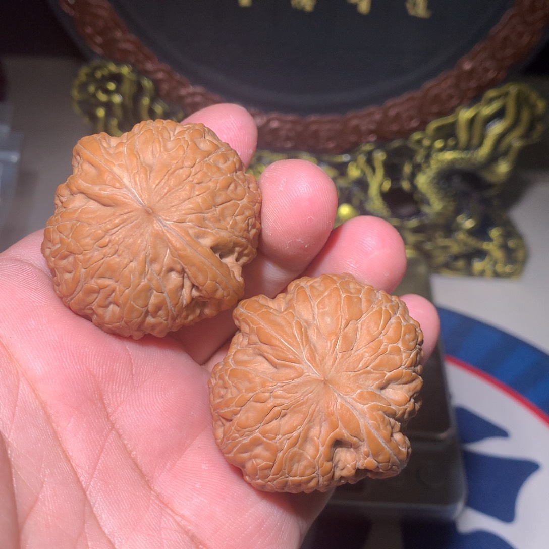 文玩核桃把件铁锤42度43