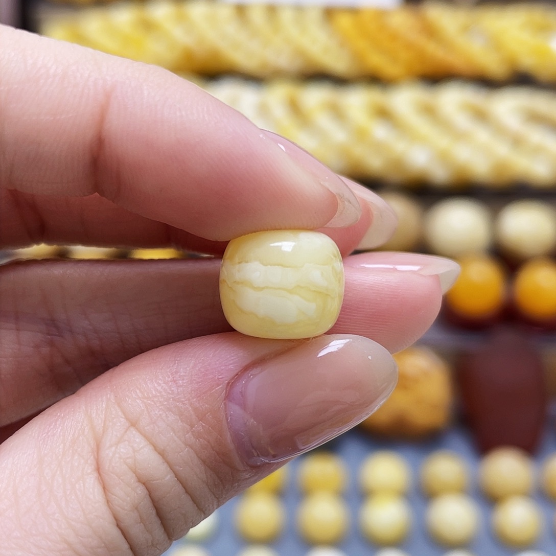 琥珀裸石未镶嵌?蜜蜡老型12.2*10.7mm