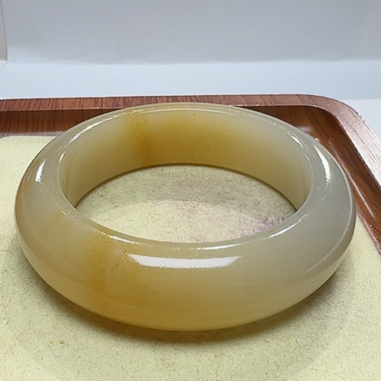 石英质玉手镯未镶嵌有**艺