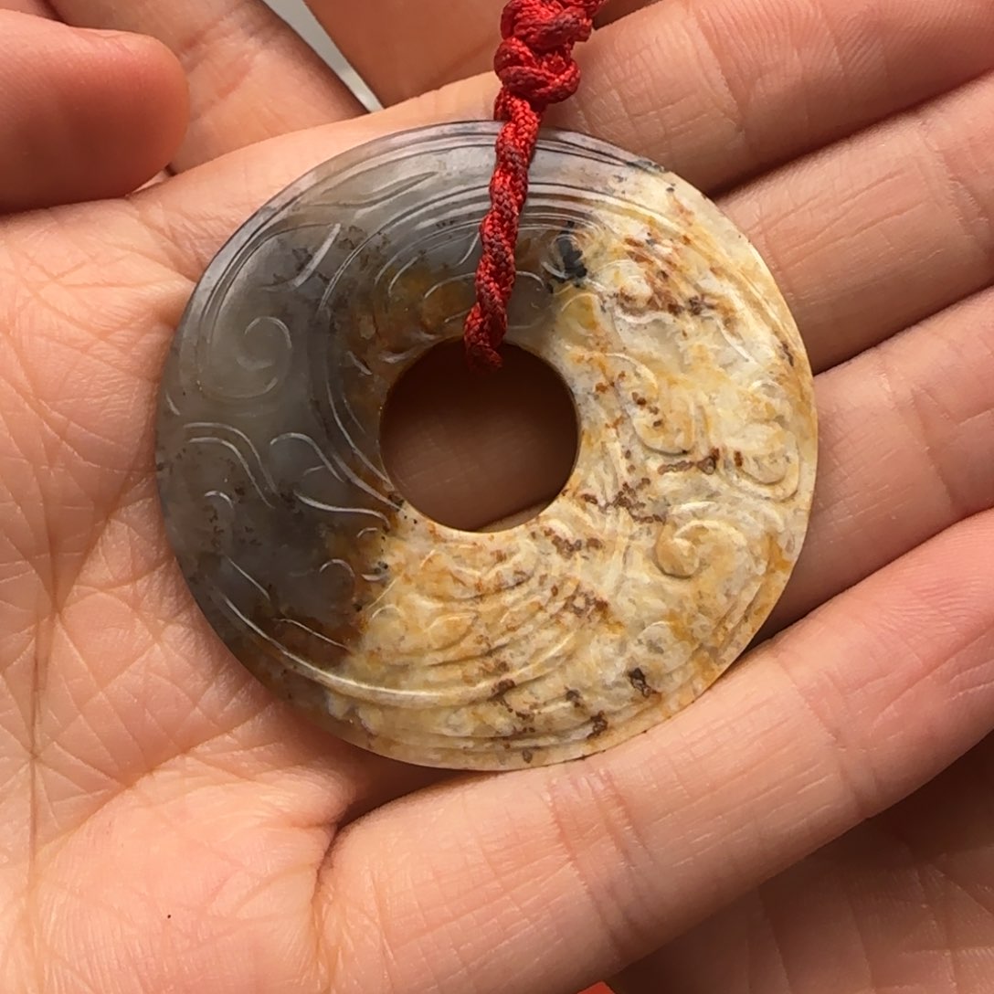 和田玉挂件未镶嵌子****室