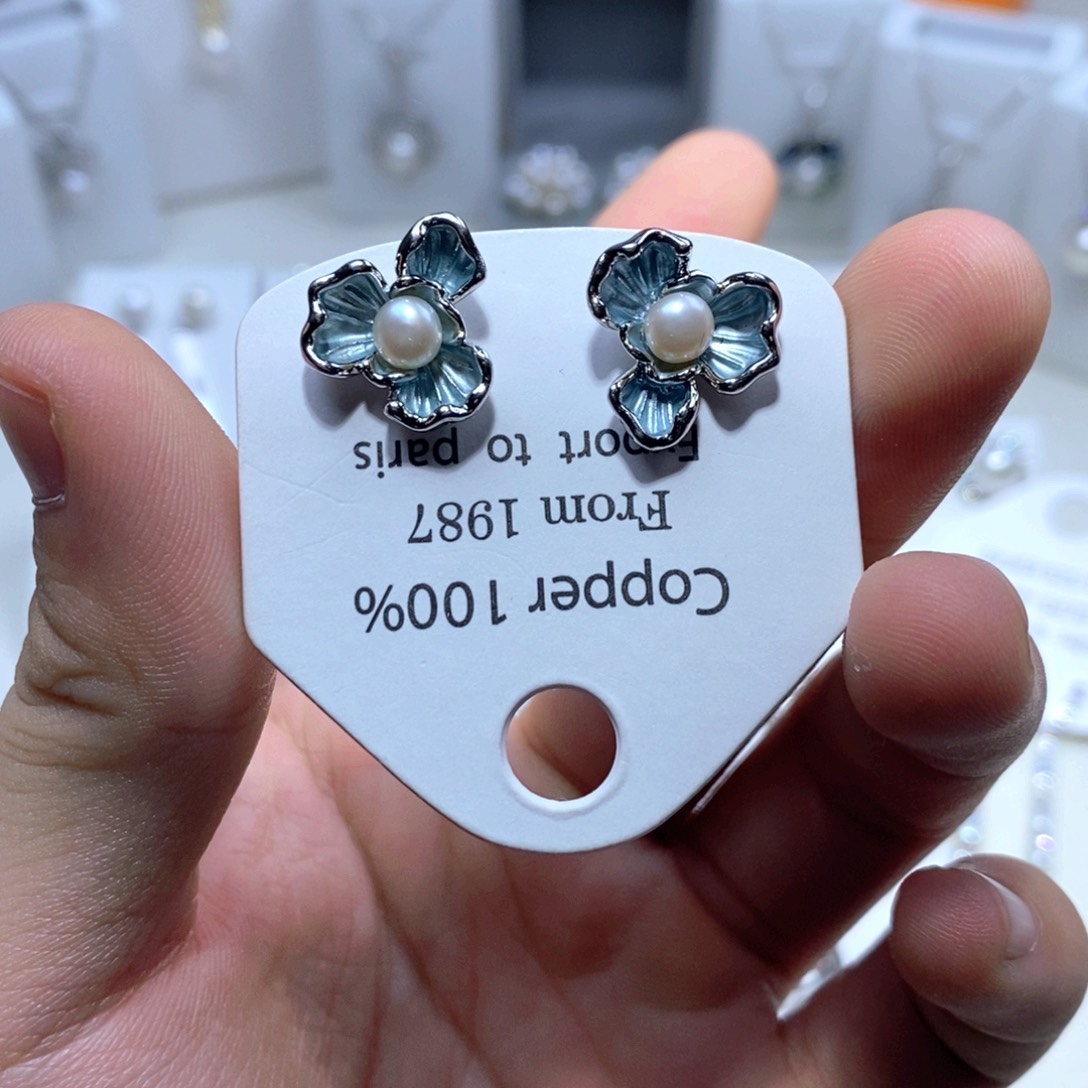 淡水珍珠未镶嵌耳饰