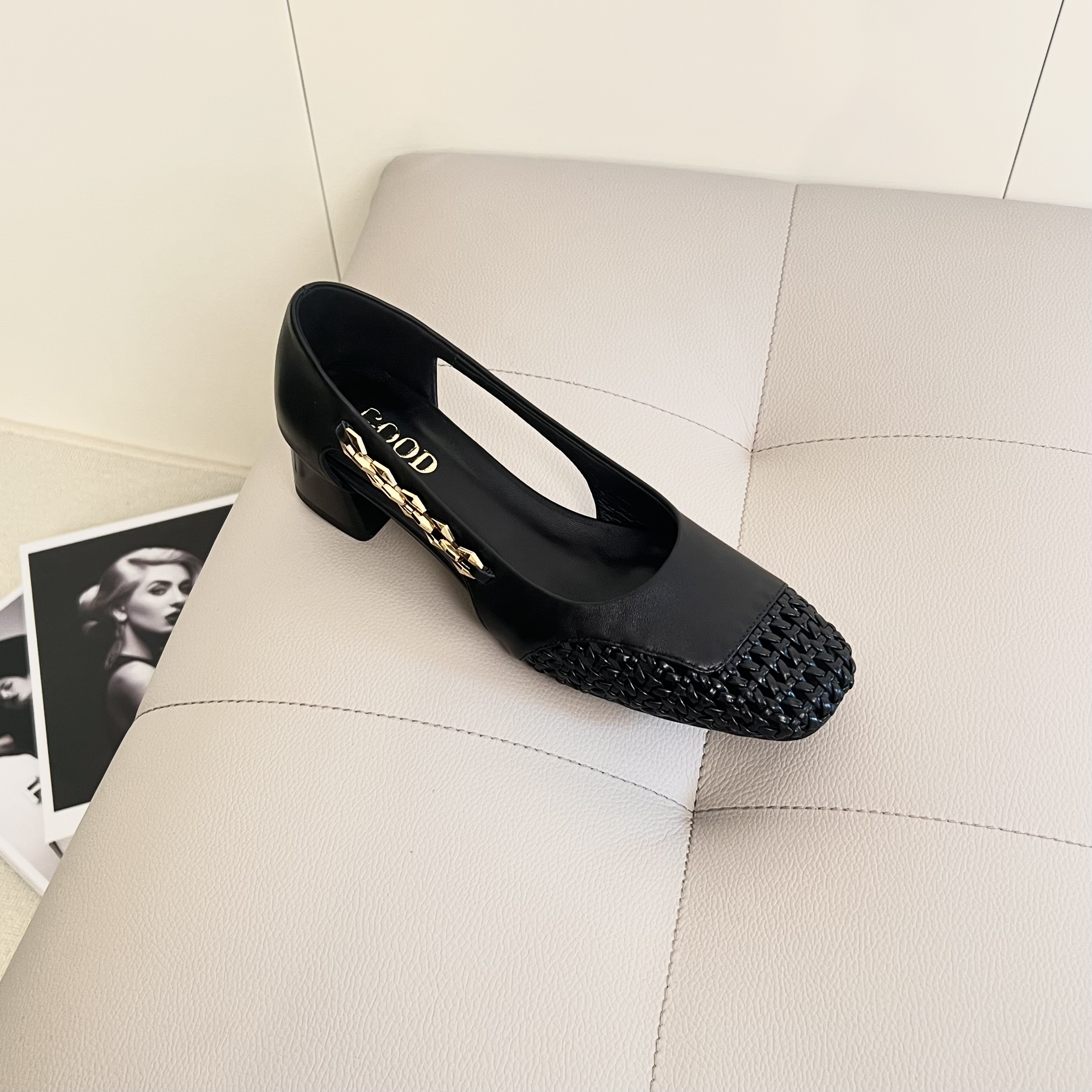 【GOOD】4CM夏季新款编织镂空透气金属扣时尚粗跟真皮单鞋1103