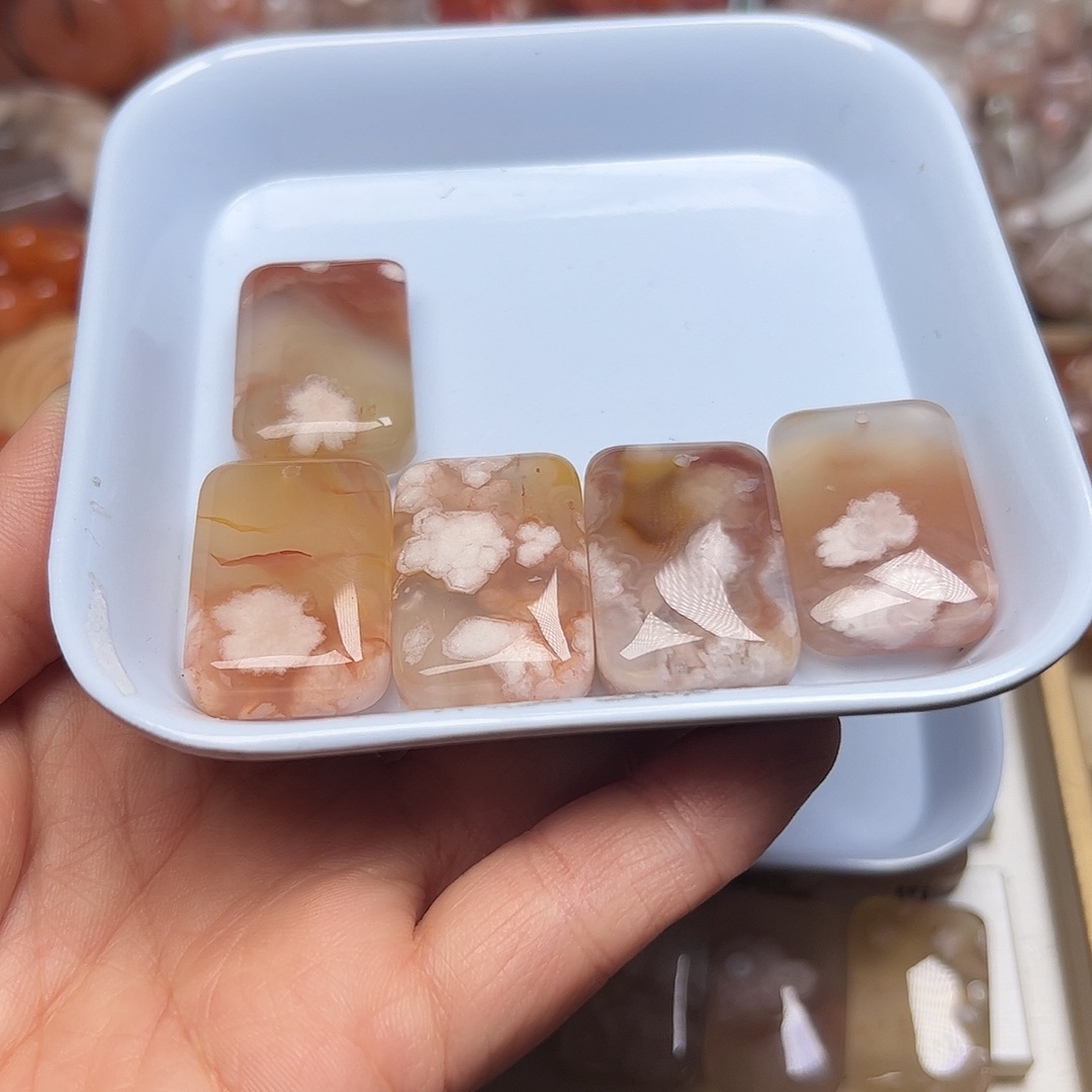 玛瑙/玉髓珠宝半成品未镶嵌幸*?