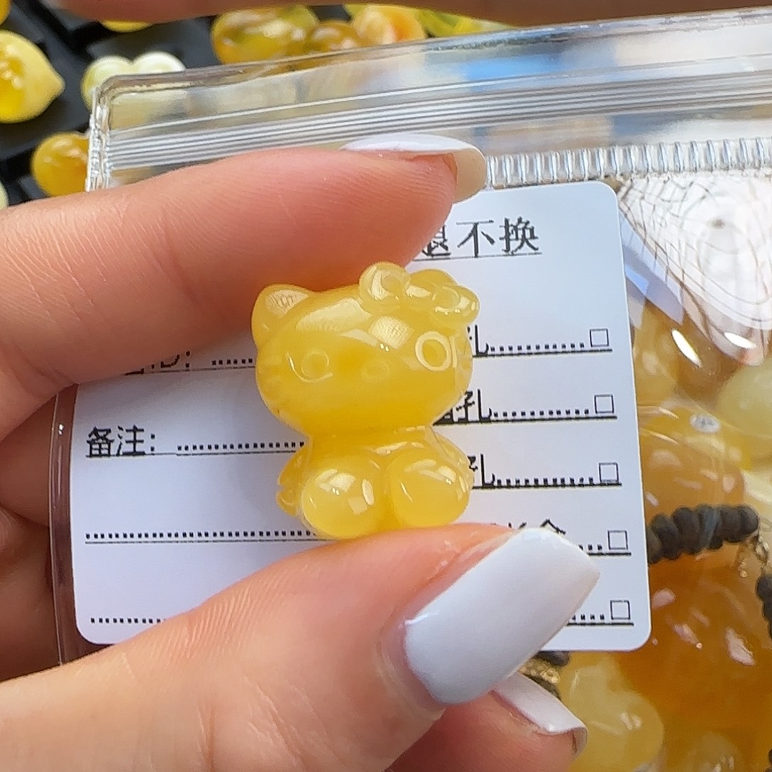 琥珀未镶嵌珠宝奇石