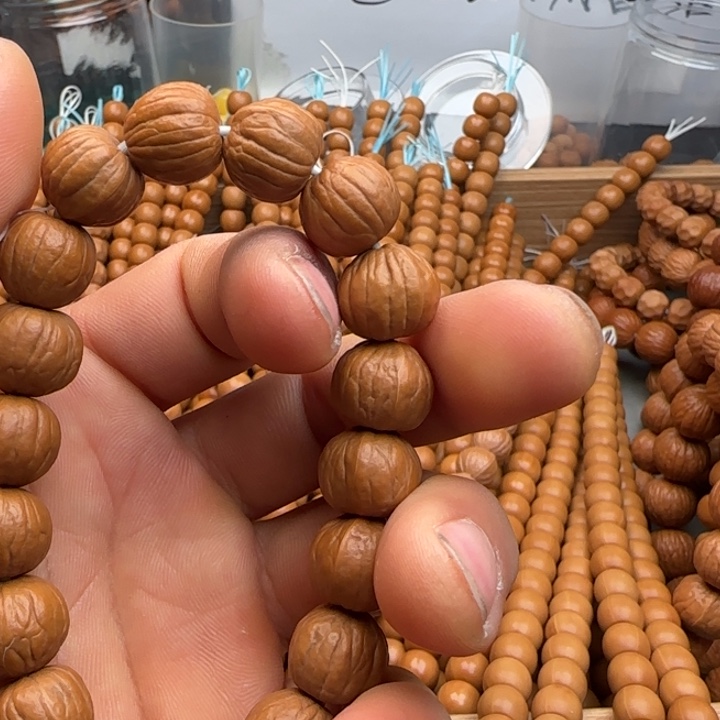 猴头核桃手串苏*南瓜手串一条
