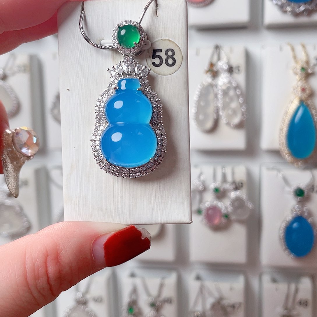 玛瑙/玉髓吊坠(赠链)未镶嵌