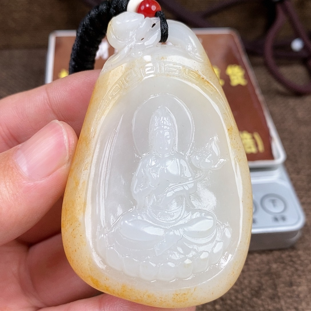 和田玉颈饰未镶嵌