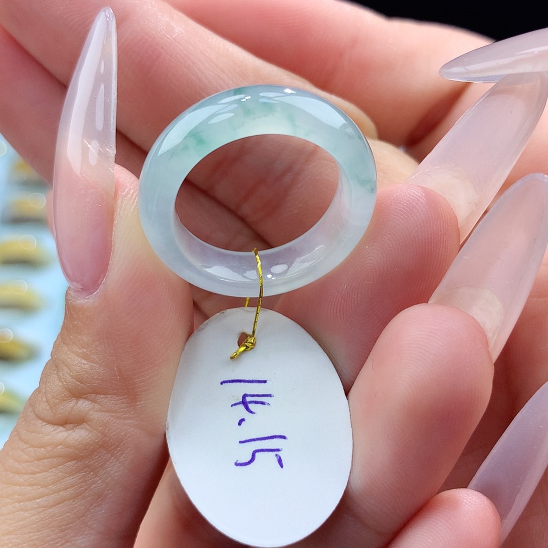 翡翠戒指未镶嵌14-15圈