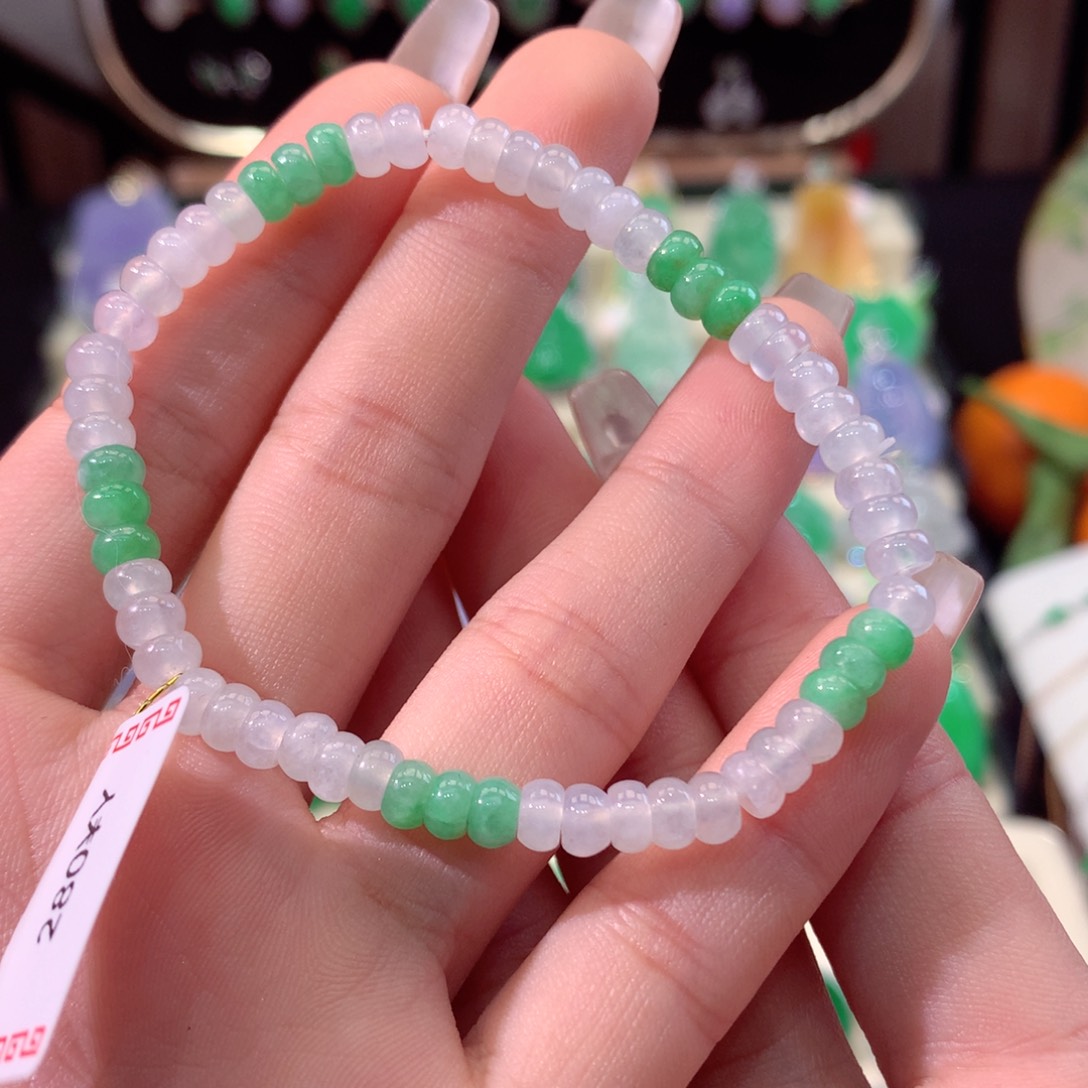 翡翠手串未镶嵌翡翠