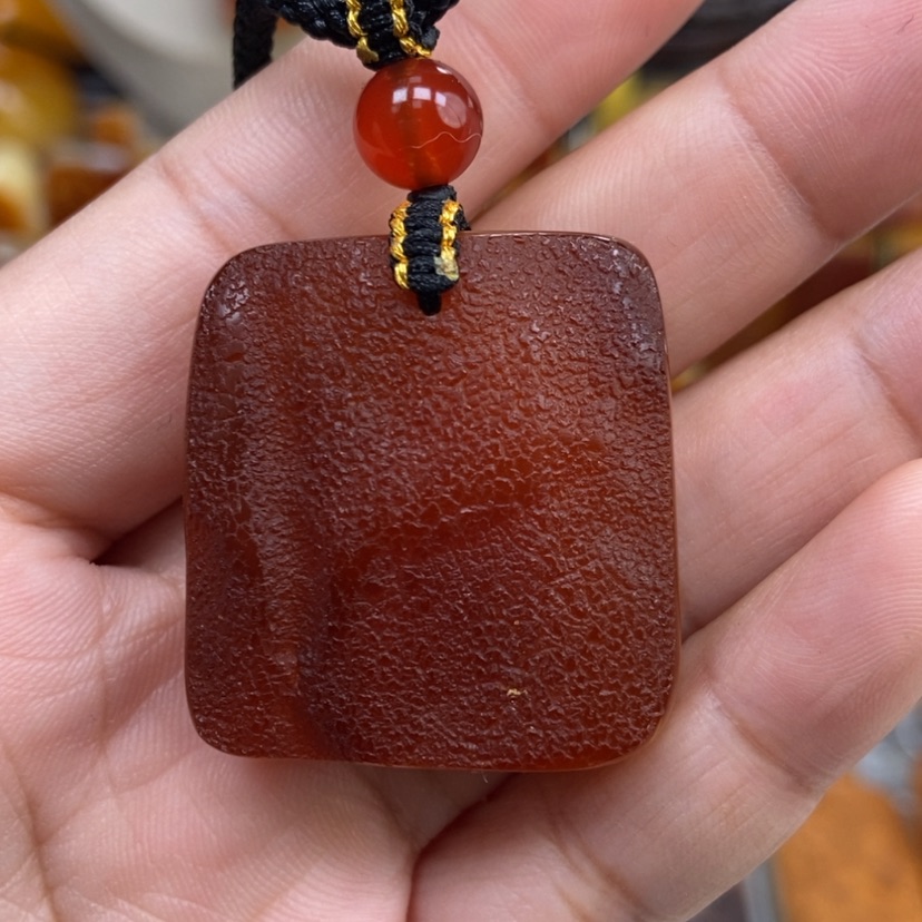 【闪购商品】琥珀颈饰未镶嵌