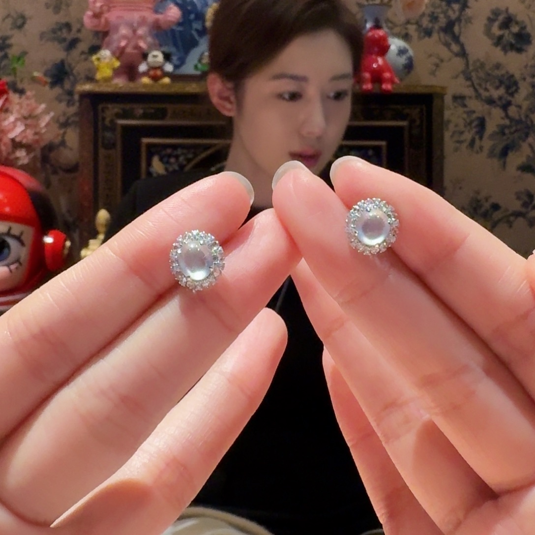 翡翠耳饰18K金镶嵌耳饰