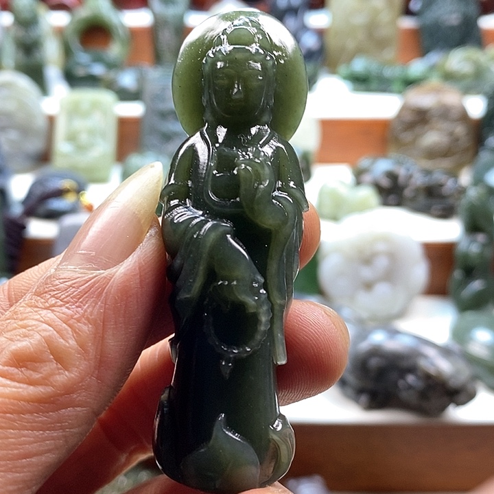 和田玉颈饰未镶嵌