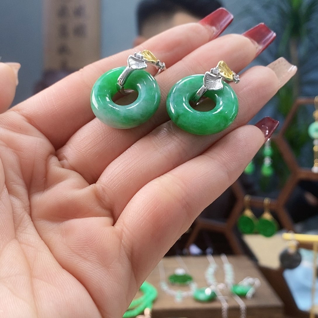 翡翠耳饰银S925镶嵌翡翠