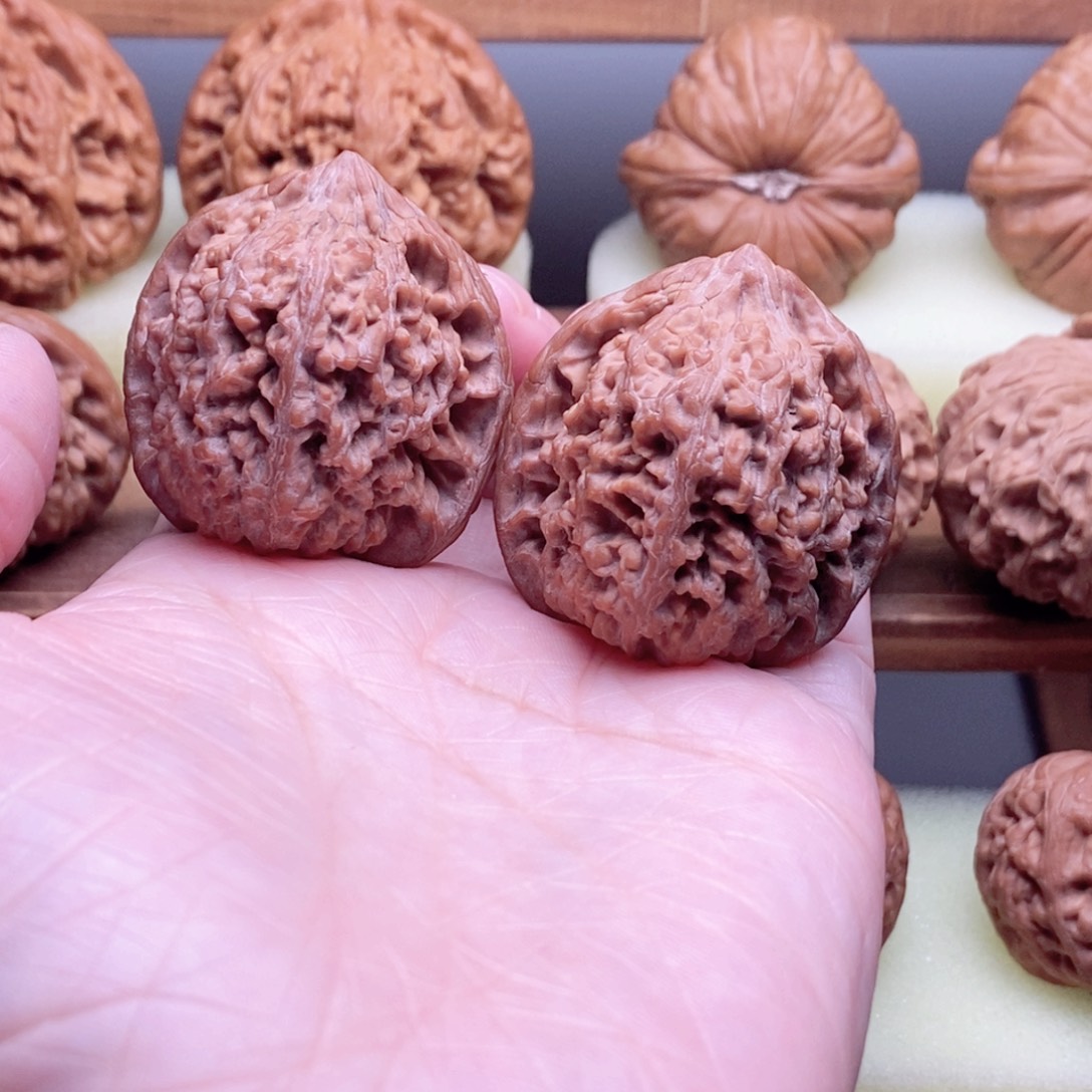 一***心把件文玩核桃37全品满天星