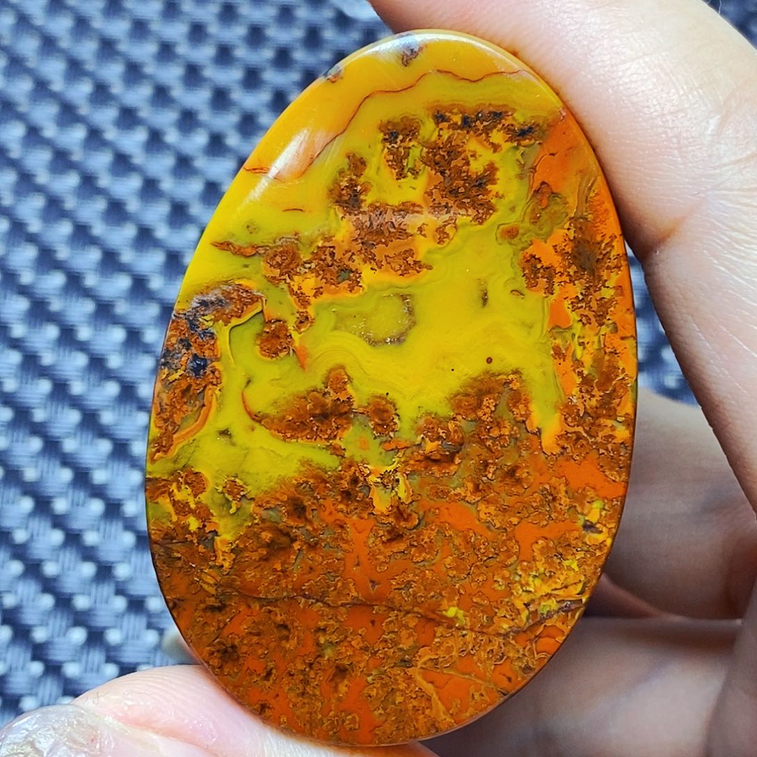 未镶嵌颈饰玛瑙/玉髓暗*