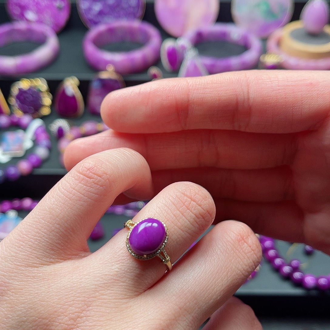 苏纪石（舒俱来）戒指18K金镶嵌