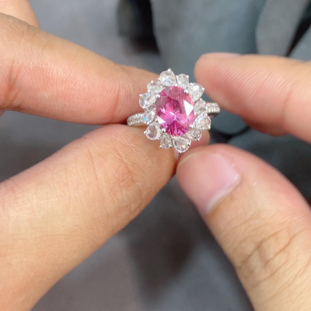 戒指彩色蓝宝石18K金镶嵌2.06ct 无烧
