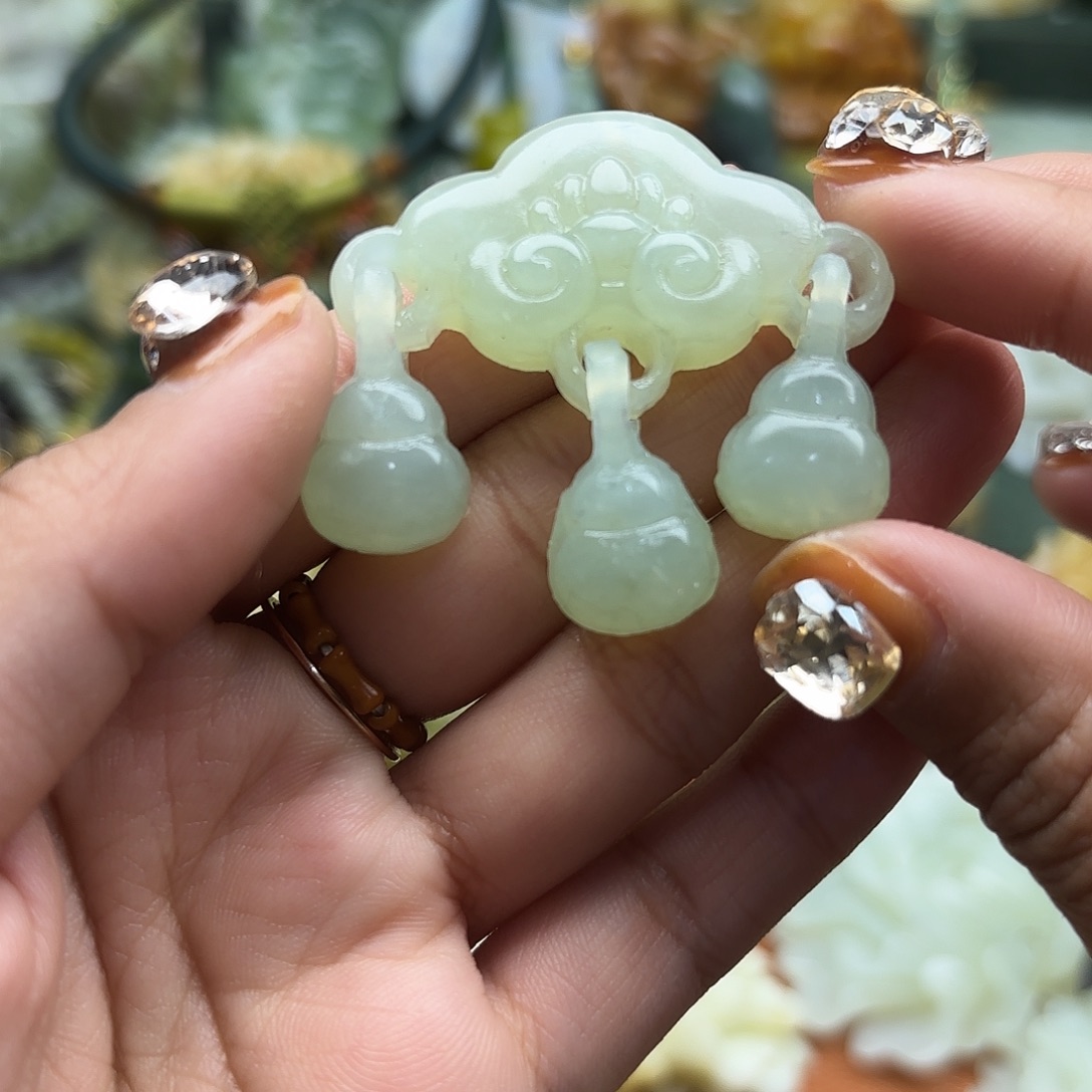 蛇纹石玉合金颈饰