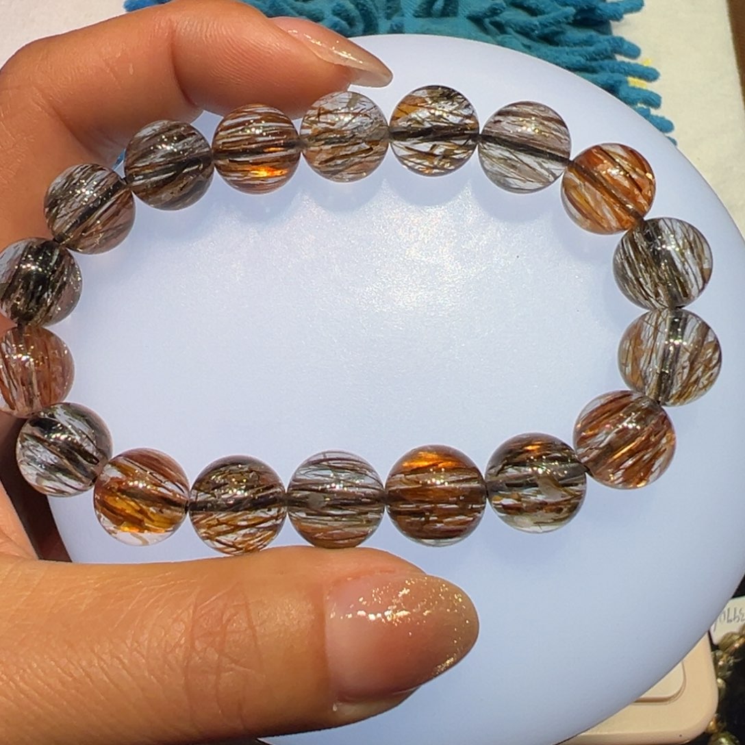 水晶手串未镶嵌八****?超七手串